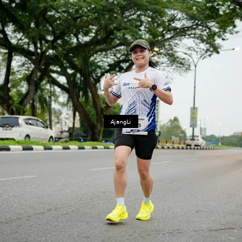 Runner Photo 8901430