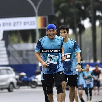 Runner Photo 8901455