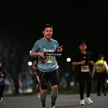 Runner Photo 8901458