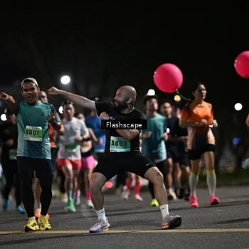 Runner Photo 8901504