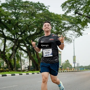 Runner Photo 8901509