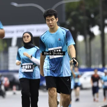 Runner Photo 8901529