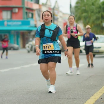 Runner Photo 8901532