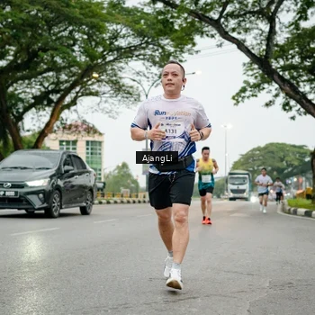Runner Photo 8901569