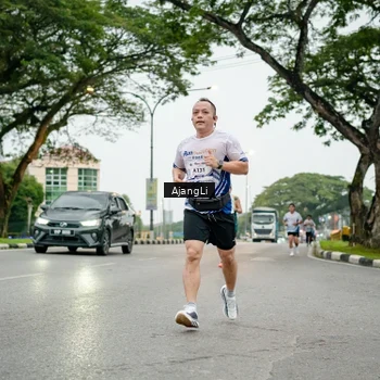 Runner Photo 8901578