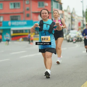 Runner Photo 8901598