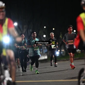 Runner Photo 8901626
