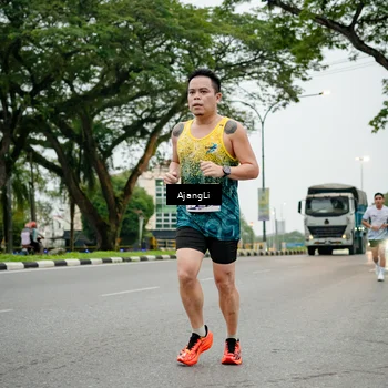 Runner Photo 8901637