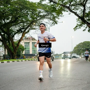 Runner Photo 8901711