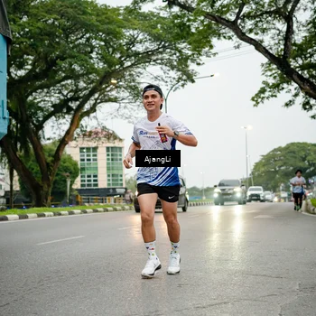 Runner Photo 8901720