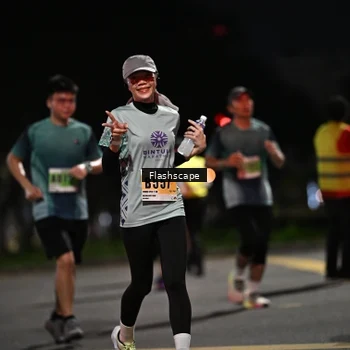 Runner Photo 8901762