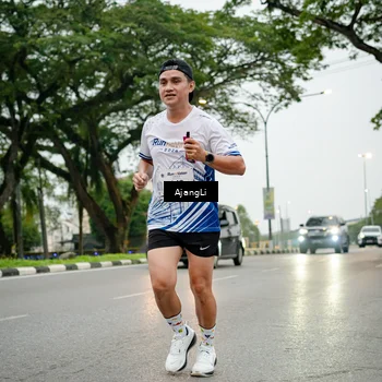 Runner Photo 8901763