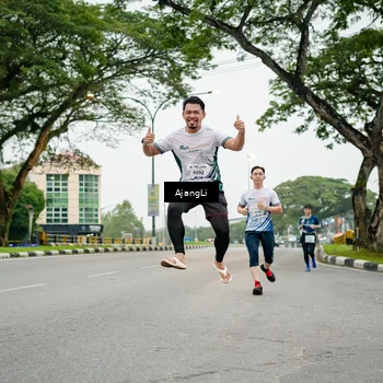 Runner Photo 8901855
