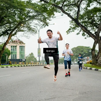 Runner Photo 8901864