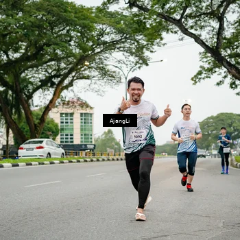 Runner Photo 8901932