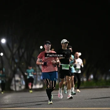Runner Photo 8902022