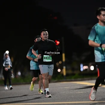 Runner Photo 8902096