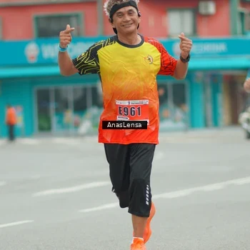 Runner Photo 8902122
