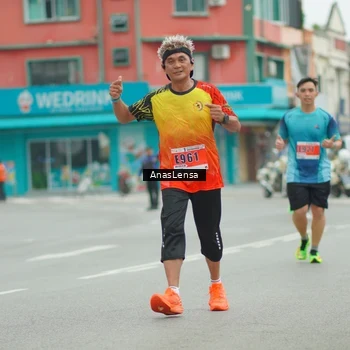 Runner Photo 8902129