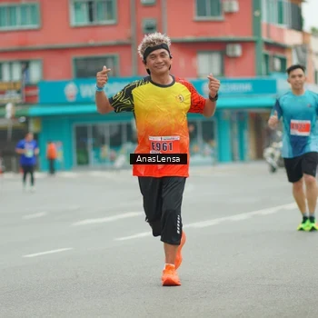 Runner Photo 8902130