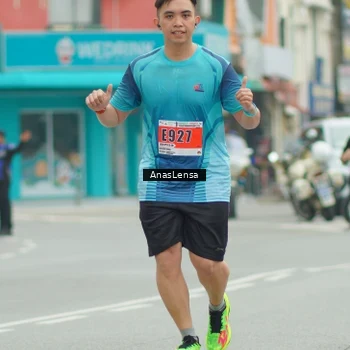 Runner Photo 8902145