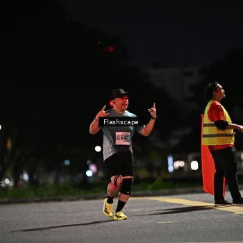 Runner Photo 8902170
