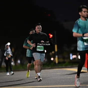 Runner Photo 8902187