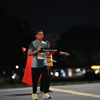 Runner Photo 8902202