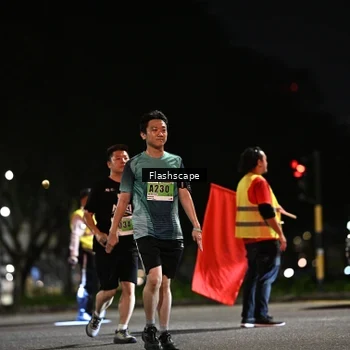Runner Photo 8902214