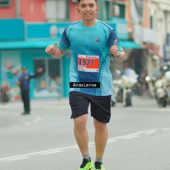 Runner Photo 8902229