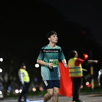 Runner Photo 8902234