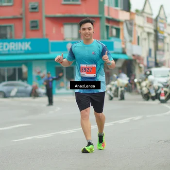 Runner Photo 8902284