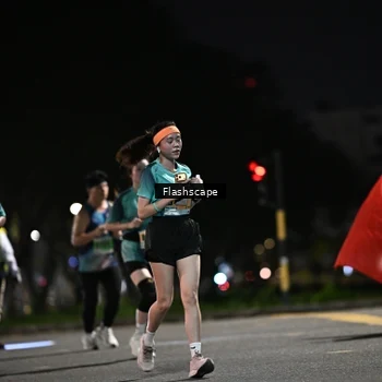 Runner Photo 8902305