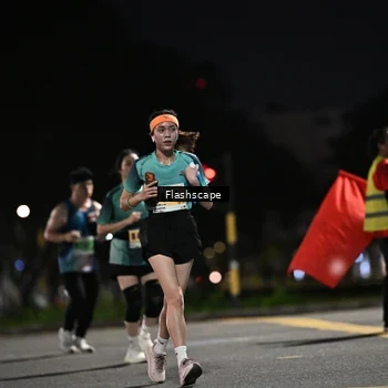Runner Photo 8902341