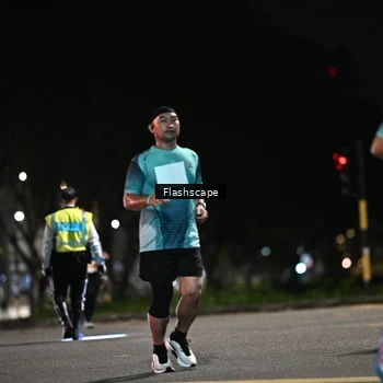 Runner Photo 8902358