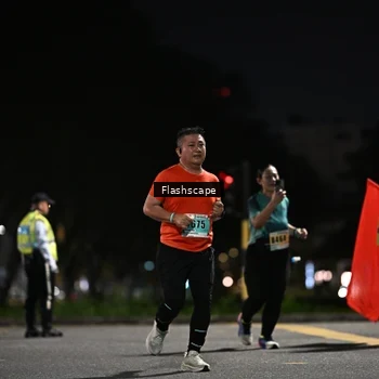 Runner Photo 8902382