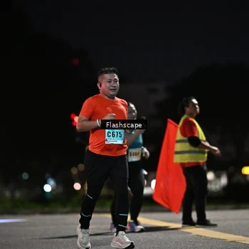 Runner Photo 8902386