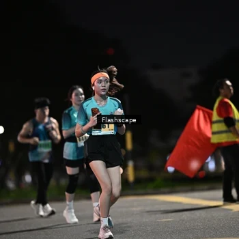 Runner Photo 8902410