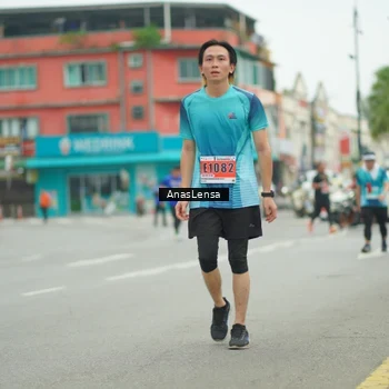 Runner Photo 8902439