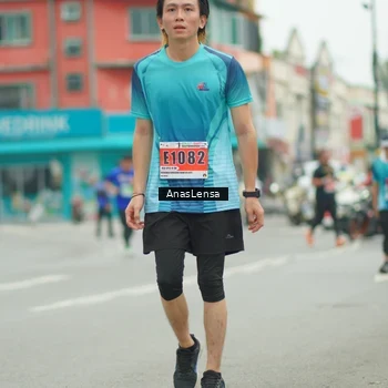 Runner Photo 8902441