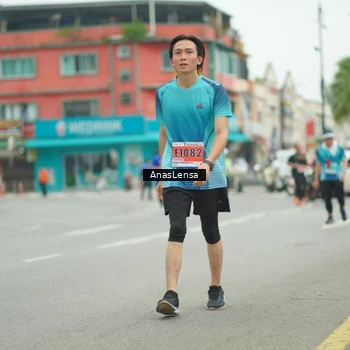 Runner Photo 8902443