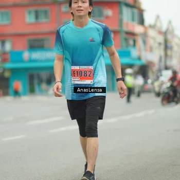 Runner Photo 8902449