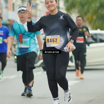 Runner Photo 8902450