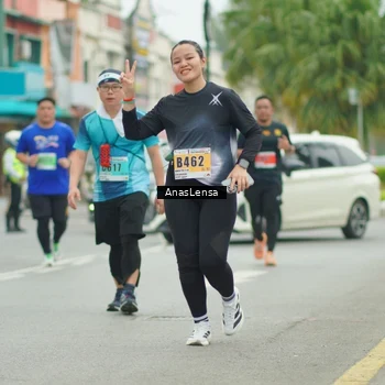 Runner Photo 8902452