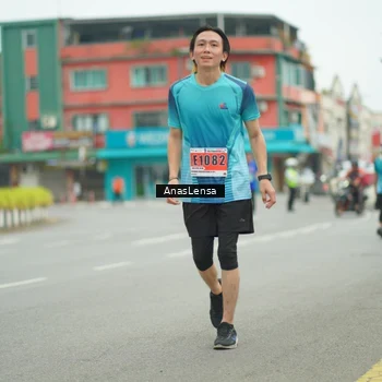 Runner Photo 8902460