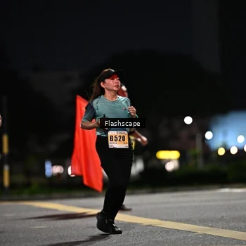 Runner Photo 8902498