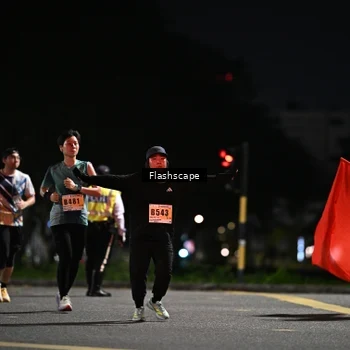 Runner Photo 8902510