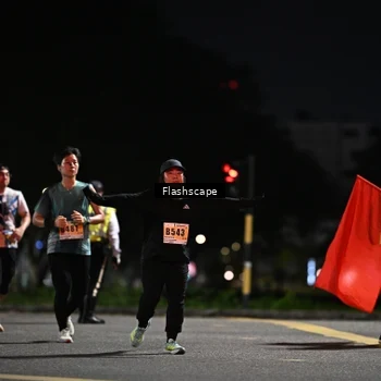 Runner Photo 8902536