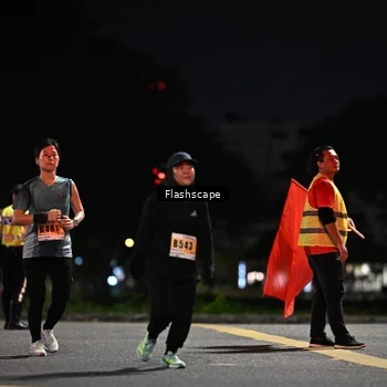 Runner Photo 8902537