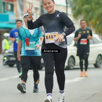 Runner Photo 8902538